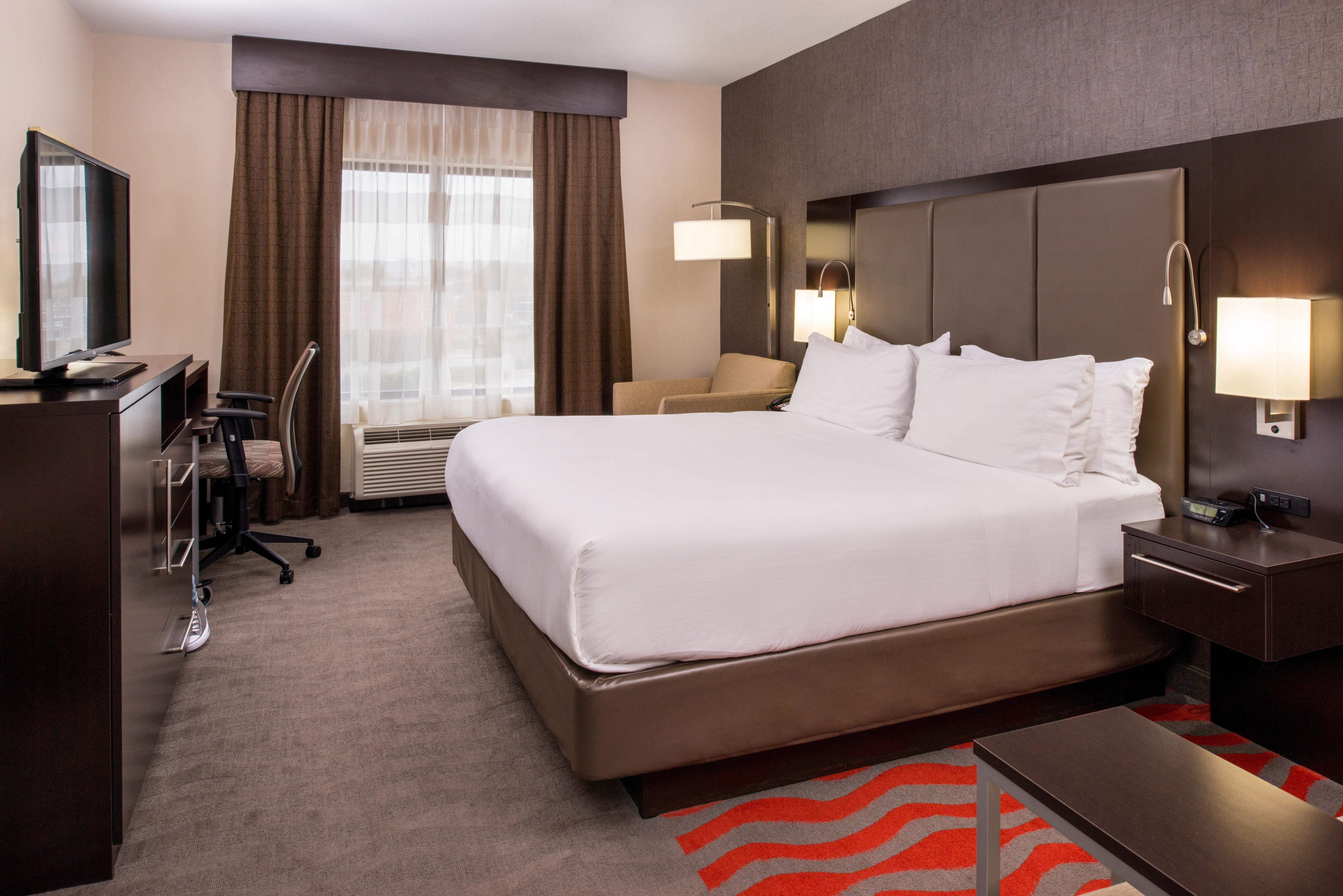 Holiday Inn Express & Suites Monroe By Ihg Exterior photo