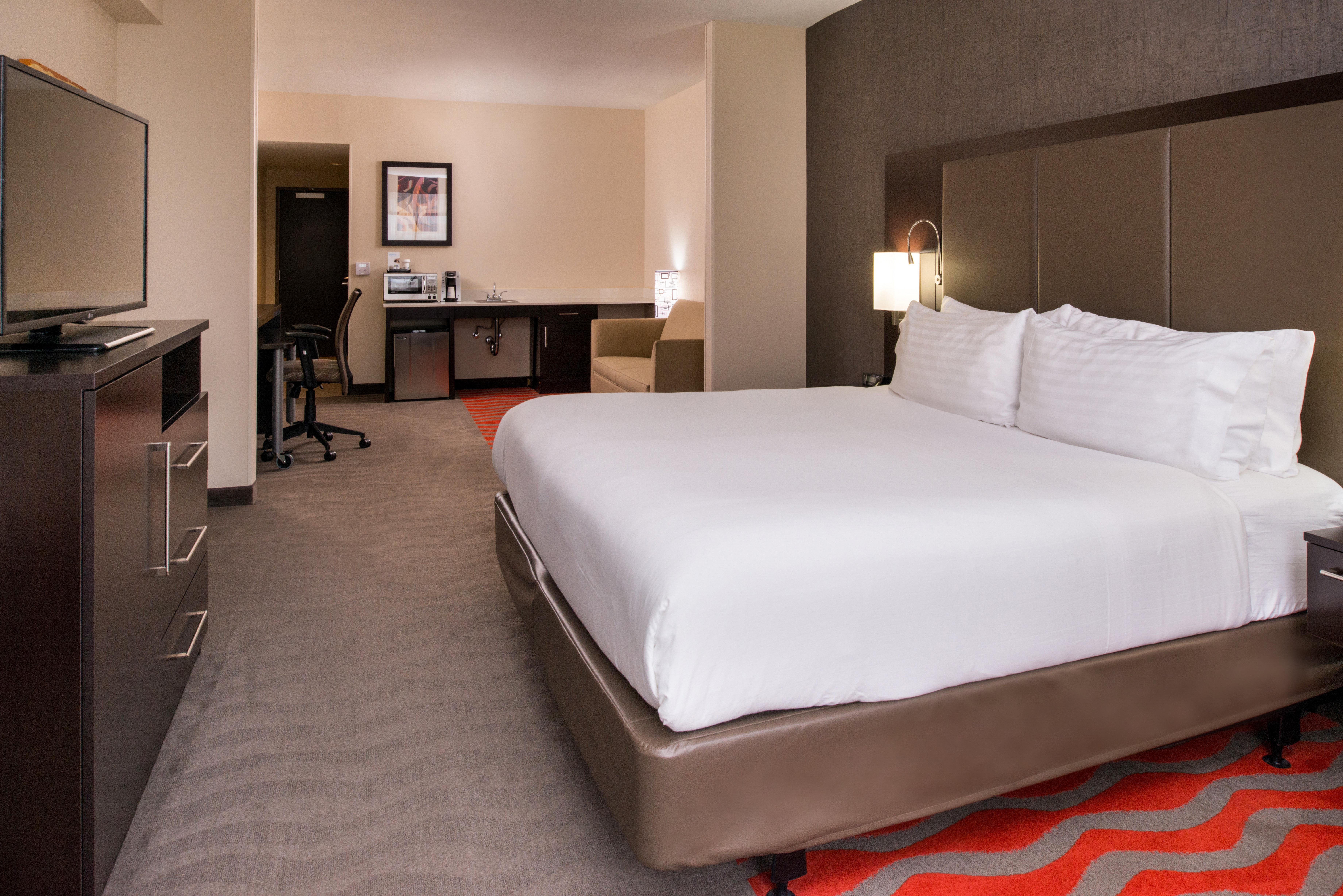 Holiday Inn Express & Suites Monroe By Ihg Exterior photo