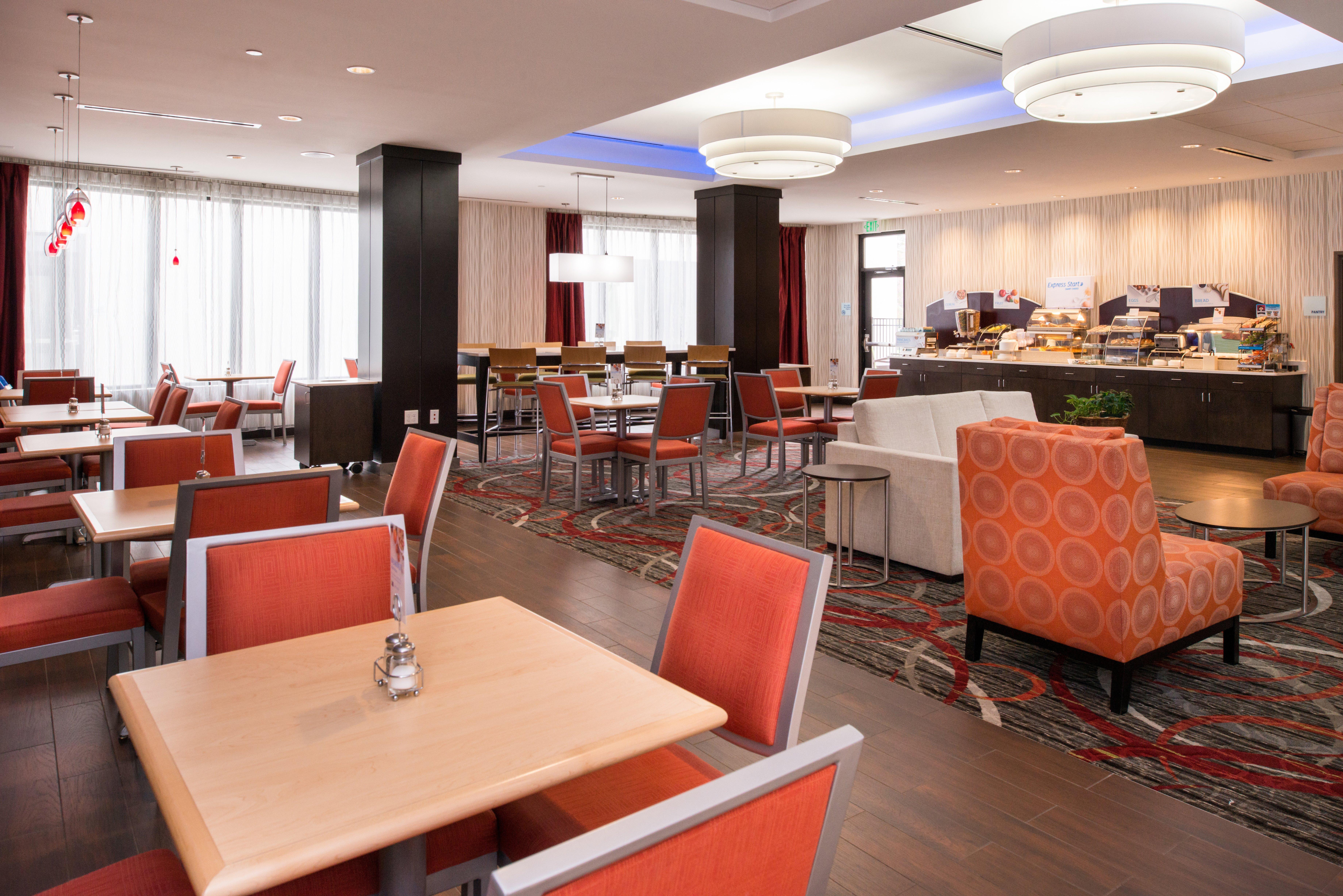 Holiday Inn Express & Suites Monroe By Ihg Exterior photo